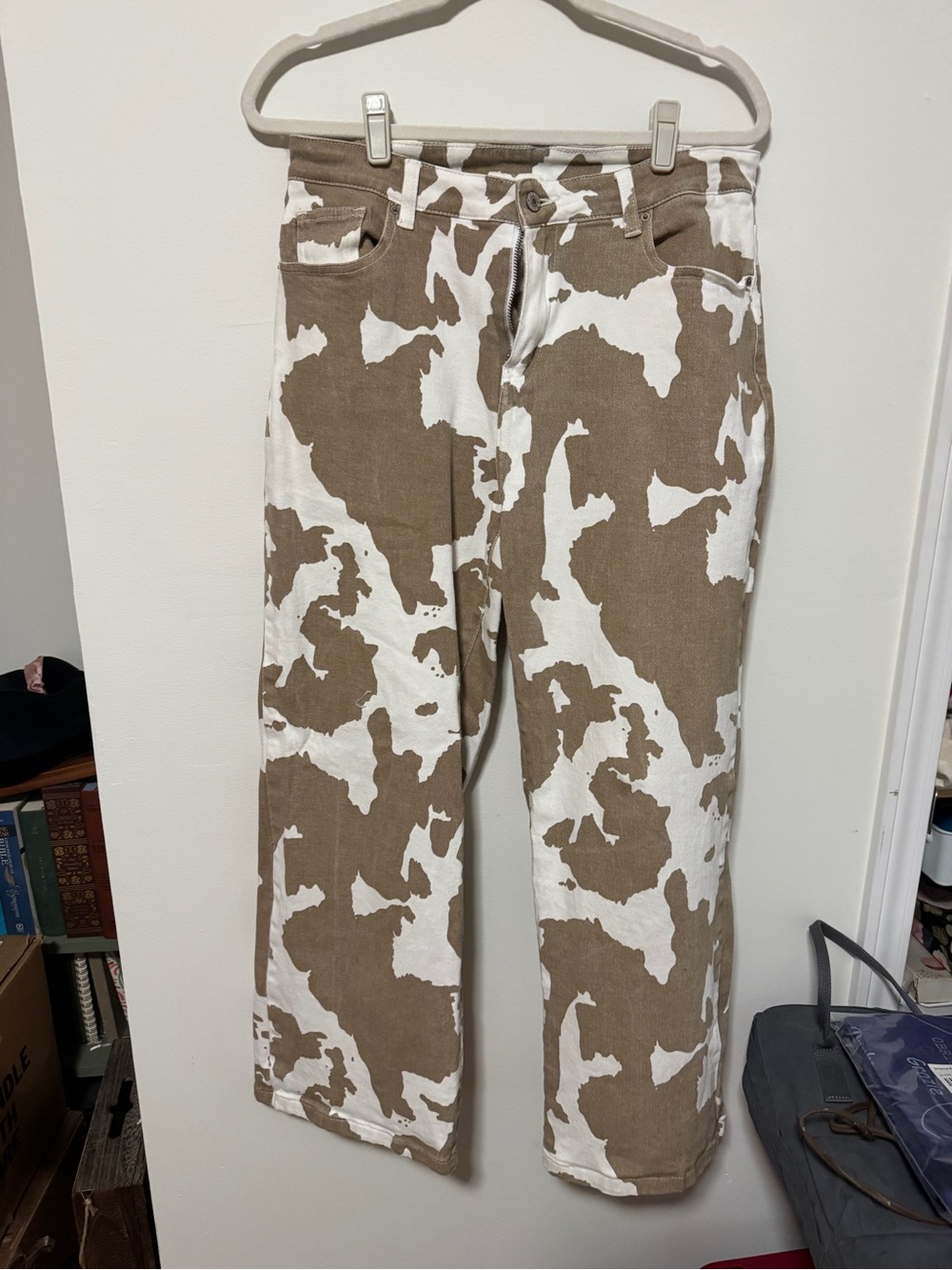 Women’s Brown and White Patterned Jeans